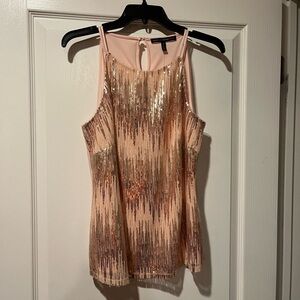 WHITE HOUSE BLACK MARKET SLEEVELESS CHEVRON SEQUIN TOP SIZE MEDIUM NWT!